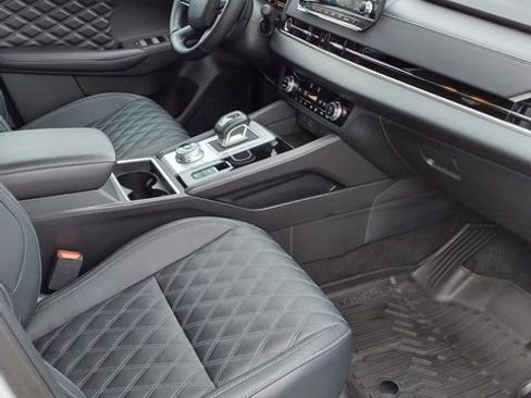 Used 2024 Mitsubishi Outlander SEL image 25