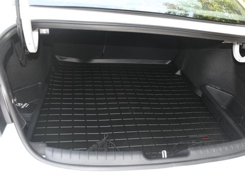 Used 2025 Hyundai Elantra Limited FWD image 19