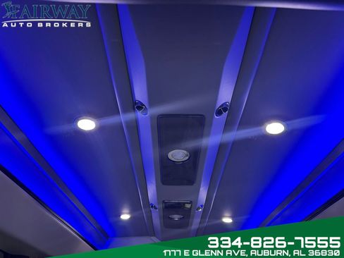 Used 2018 Chevrolet Express 2500 image 26