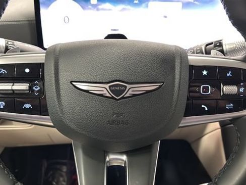 Used 2025 Genesis GV80 2.5T Prestige AWD/4WD image 16