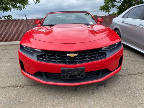 Used 2020 Chevrolet Camaro LT RWD image 2