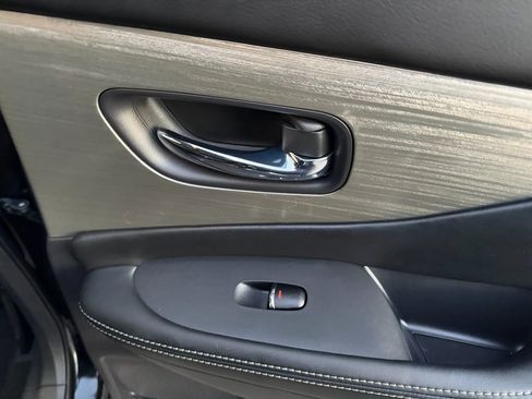 Used 2017 Nissan Murano SL w/ SL Technology Package image 34