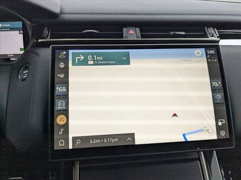 Certified 2026 Land Rover Range Rover Velar Dynamic SE image 17