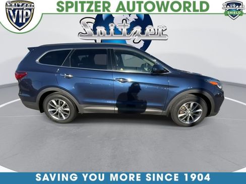 Used 2018 Hyundai Santa Fe SE w/ Cargo Package image 10