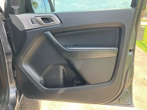 Used 2019 Ford Ranger XLT w/ Equipment Group 302A Luxury AWD/4WD image 13