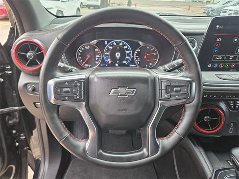 Used 2025 Chevrolet Blazer RS image 17