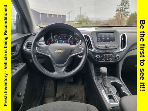 Used 2022 Chevrolet Equinox LT AWD/4WD image 13