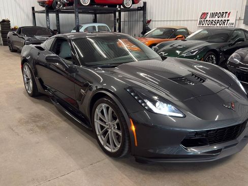 Used 2019 Chevrolet Corvette Grand Sport RWD image 2