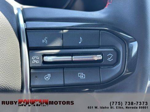 Used 2023 Chevrolet Colorado Z71 w/ Z71 Convenience Package 2 AWD/4WD image 13