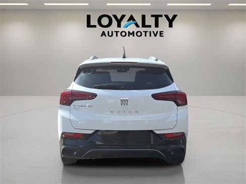 Used 2025 Buick Encore GX Sport Touring w/ Experience Buick Package image 4