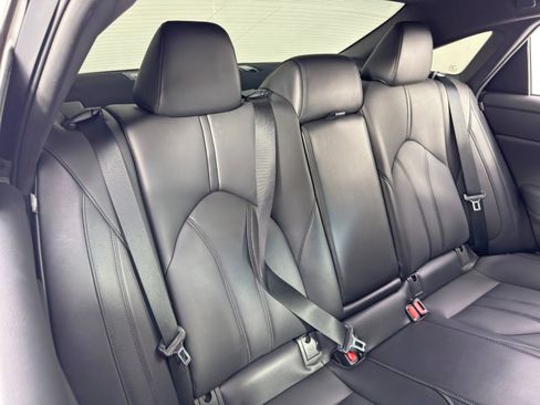 Used 2019 Toyota Avalon XLE w/ Moonroof Package image 35