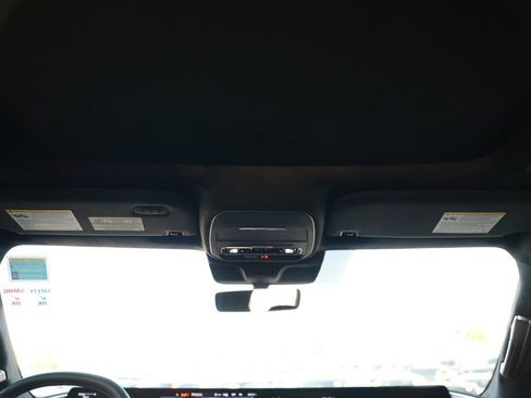 Used 2025 Lincoln Navigator Black Label AWD/4WD image 32