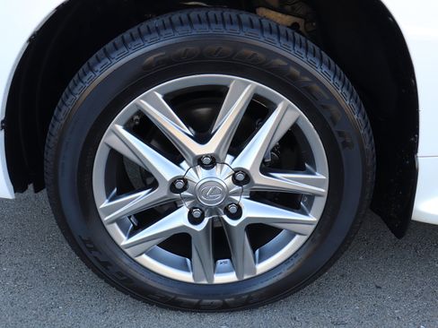 Used 2013 Lexus LX 570 4WD image 94