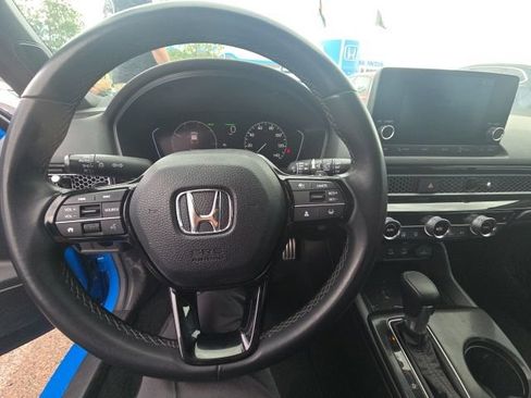 Used 2025 Honda Civic Sport image 4