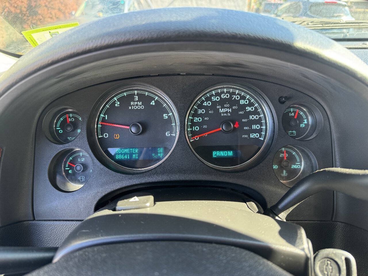 Used 2011 Chevrolet Avalanche LT AWD/4WD image 22