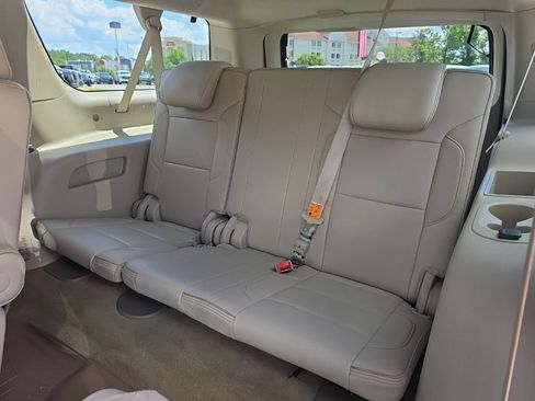 Used 2017 GMC Yukon XL Denali w/ Open Road Package AWD/4WD image 18