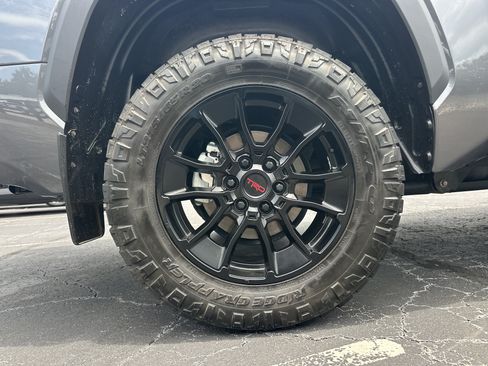 Used 2025 Toyota Tundra Limited w/ TRD Off-Road Package AWD/4WD image 18