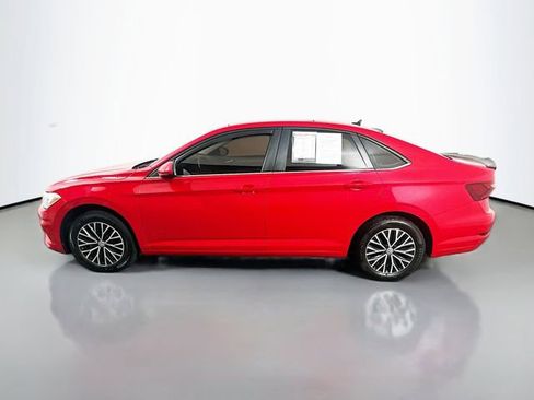 Used 2021 Volkswagen Jetta SE w/ SE Cold Weather Package FWD image 4