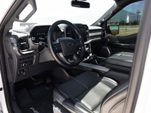 Used 2023 Ford F150 Platinum w/ FX4 Off-Road Package AWD/4WD image 19