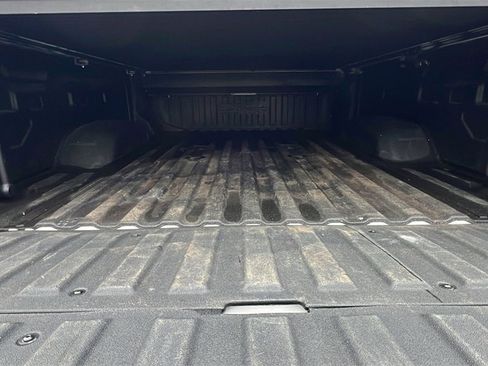 Used 2022 Chevrolet Silverado 2500 High Country w/ Z71 Off-Road Package image 10