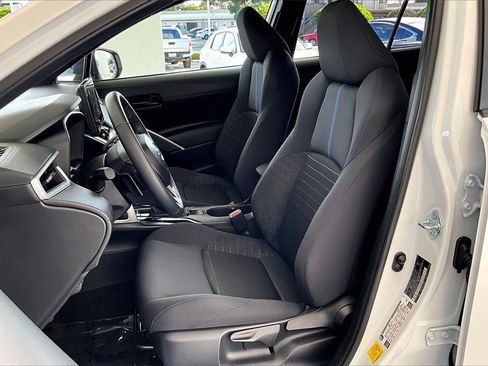 Certified 2025 Toyota Corolla Cross AWD Hybrid image 21