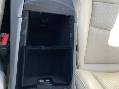 Used 2020 Cadillac XT6 Premium Luxury FWD image 24