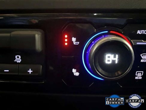 Used 2025 GMC Sierra 1500 SLT image 48