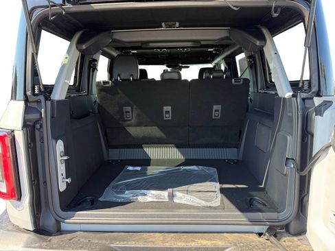 New 2026 Ford Bronco Outer Banks AWD/4WD image 17