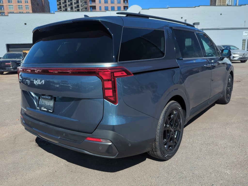 Used 2025 Kia Carnival SX FWD image 7
