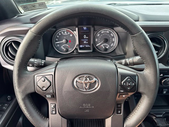 Used 2021 Toyota Tacoma TRD Off-Road w/ TRD Premium Off Road Package AWD/4WD image 20