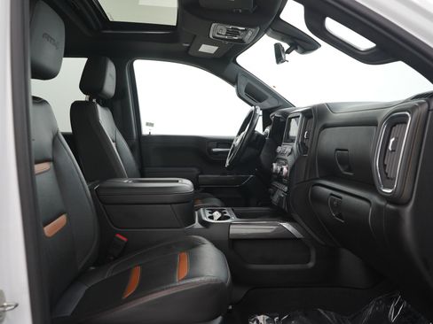 Used 2020 GMC Sierra 1500 AT4 w/ Off-Road Performance Package AWD/4WD image 14