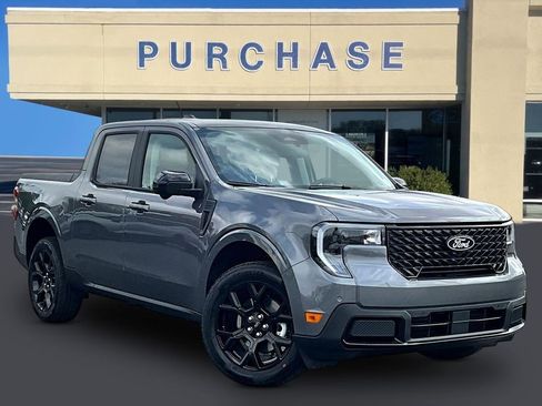 New 2026 Ford Maverick Lariat w/ Black Appearance Package image 1