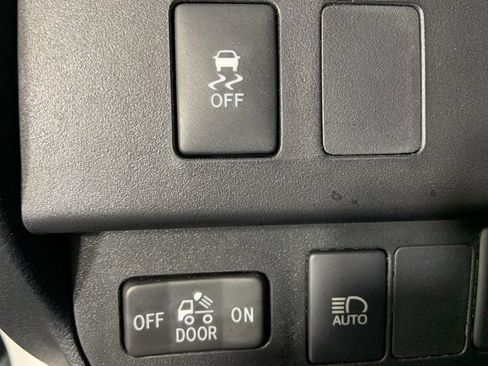 Used 2023 Toyota Tacoma SR5 image 29