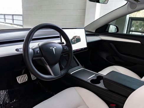 Used 2023 Tesla Model 3 Performance image 14
