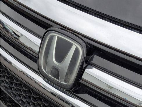 Used 2016 Honda Pilot Touring image 56