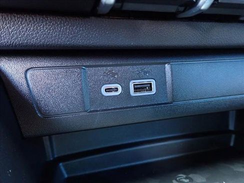 New 2025 Chevrolet Colorado LT w/ LT Convenience Package image 19