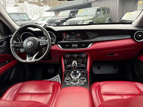 Used 2020 Alfa Romeo Stelvio AWD w/ Nero Edizione image 32