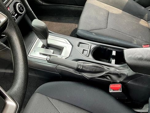 Used 2022 Subaru Crosstrek 2.0i image 12