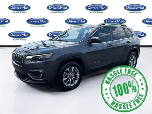 Used 2019 Jeep Cherokee Latitude Plus FWD image 3