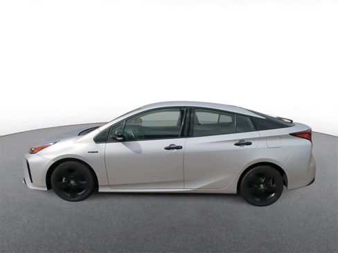 Used 2022 Toyota Prius L Eco image 5
