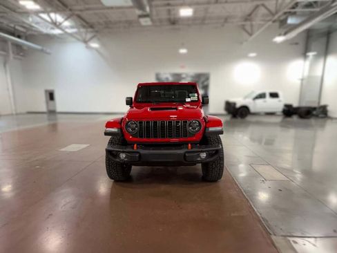 New 2025 Jeep Gladiator Mojave image 2