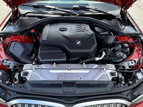 Certified 2023 BMW 330i Sedan w/ M Sport Package RWD image 32