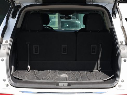 Used 2020 Buick Enclave Preferred image 8