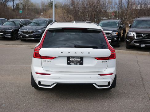 Used 2023 Volvo XC60 B5 Plus w/ Protection Package Premier AWD/4WD image 6