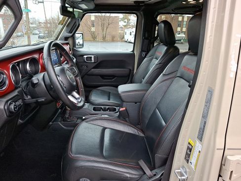 Used 2022 Jeep Gladiator Rubicon w/ LED Lighting Group image 11