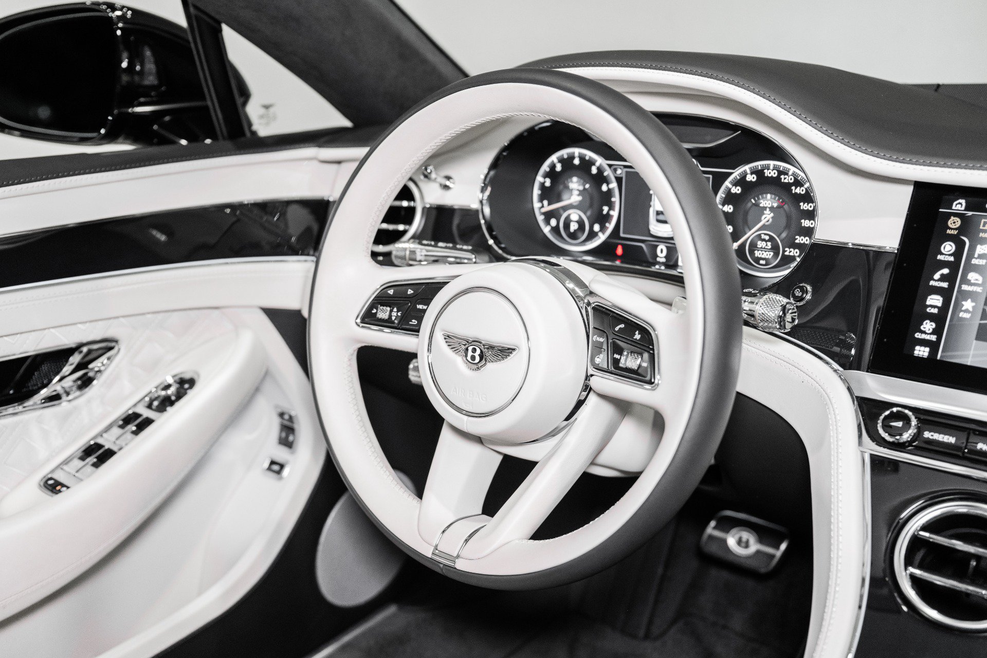 Certified 2023 Bentley Continental GT Azure AWD/4WD image 25