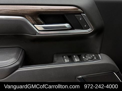 Used 2025 Chevrolet Silverado 1500 LT AWD/4WD image 26