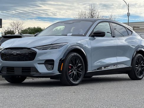 Used 2025 Ford Mustang Mach-E Premium w/ Sport Appearance Package image 8