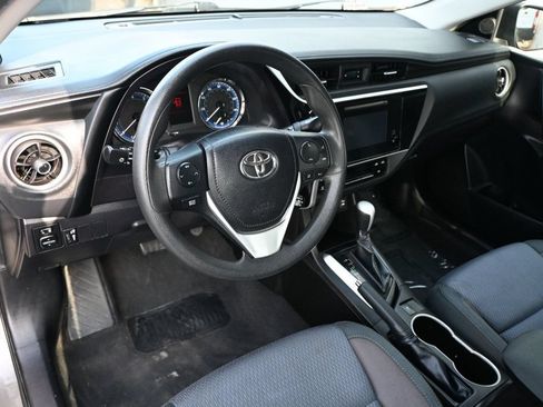 Used 2019 Toyota Corolla LE FWD image 7