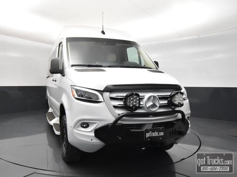 Used 2020 Mercedes-Benz Sprinter 2500 image 57